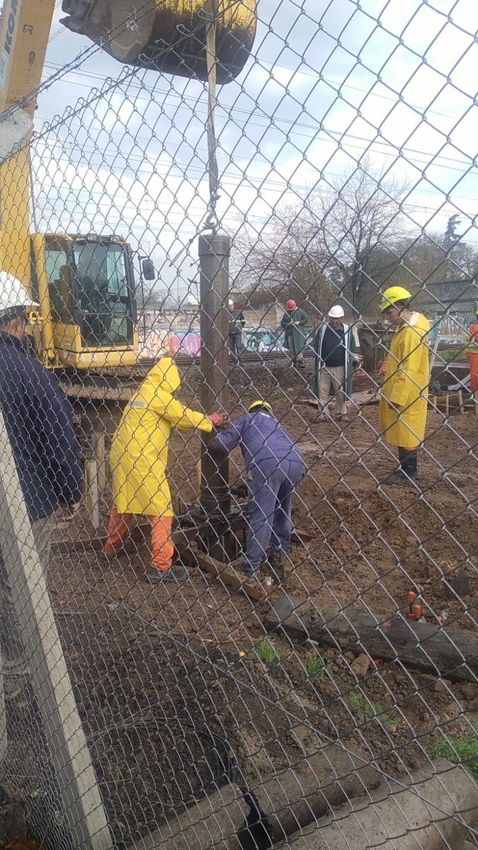 Cuadrilla de trabajo en obra vial